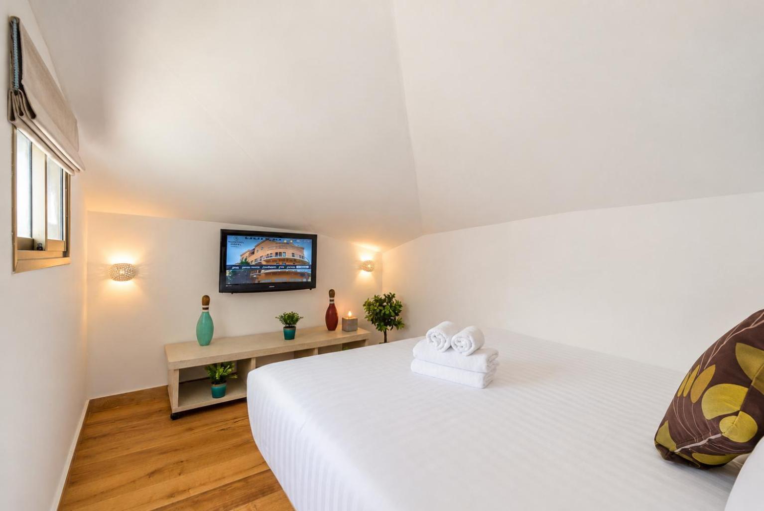 Economy Single Room Balcony
